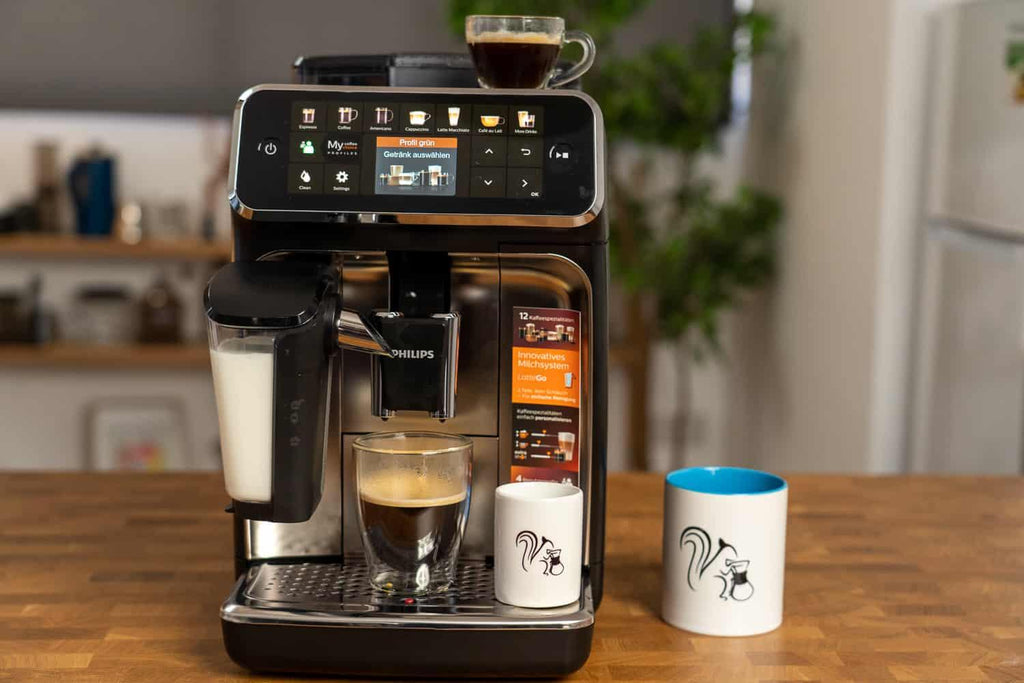 Philips LatteGo 5400 Kaffeevollautomat Schwarz Chrom
